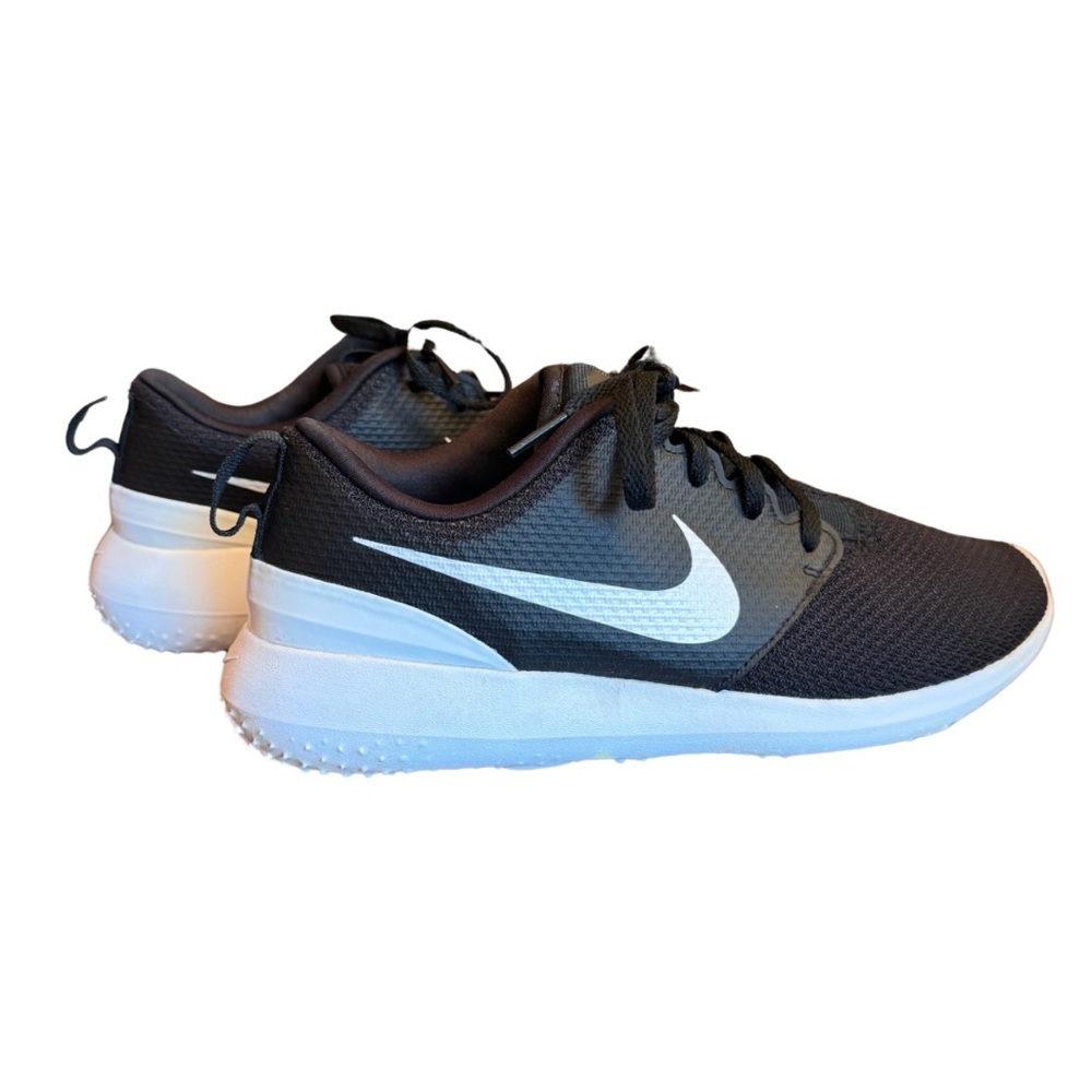 Women’s Nike golf Roche G shoes 7.5